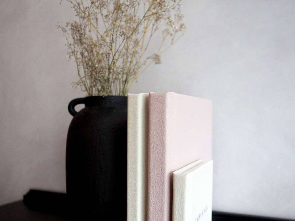 A collection of albums available via Luxe Albums for Folio Affiliate Programme